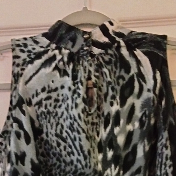 Women's Dress Top - Picture 3 of 6